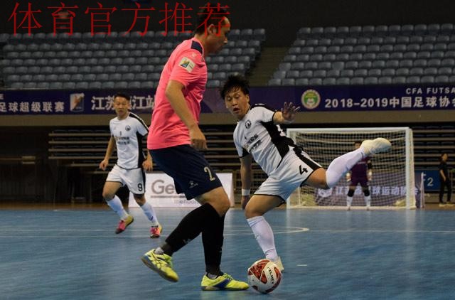 五超联赛赛会制镇江站首日结束 逆境中的不放弃更显珍贵 五超联赛赛会制镇江站首日结束 逆境中的不放弃更显珍贵